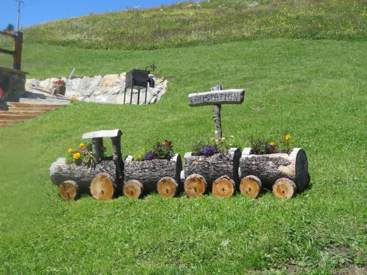 Garni Gimea Hotel Livigno Bagian luar foto